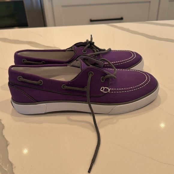 Purple Boat Shoes with White Soles
New 10.5 - Picture 6 of 8